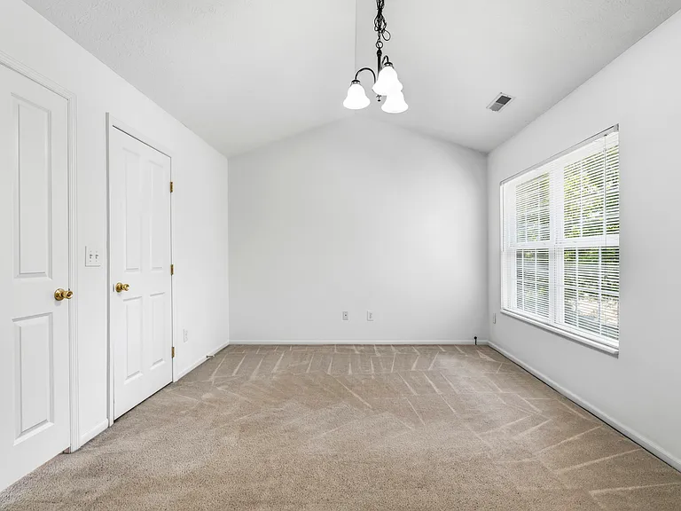 1113 Green Knoll Dr — Photo 19