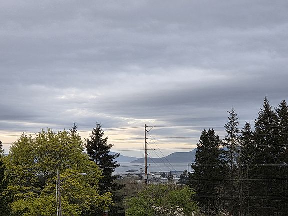 2nd image of 3174 Hawks Prairie Rd #A