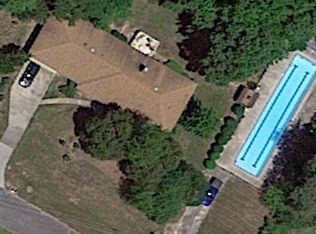 2302 Riley Rd, Kinston, NC 28504