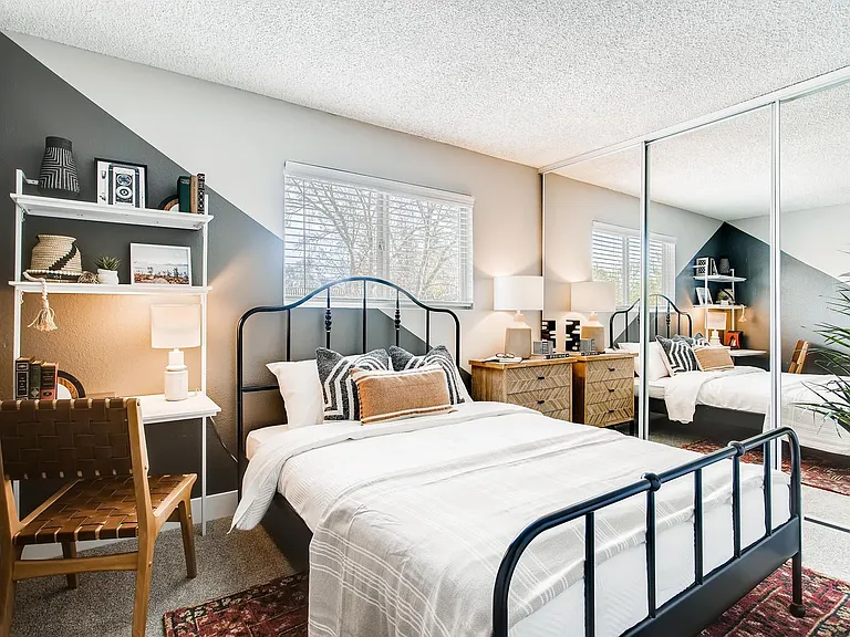 The Luxe Apartments — Photo 17