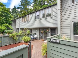 8828 SW Brightfield Cir, Portland, OR 97223