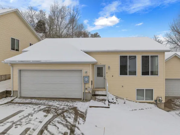 1112 Delmar Ct APT 2, Minot, ND 58703