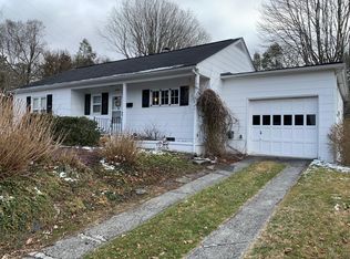 249 Bell Dr, Lewisburg, WV 24901