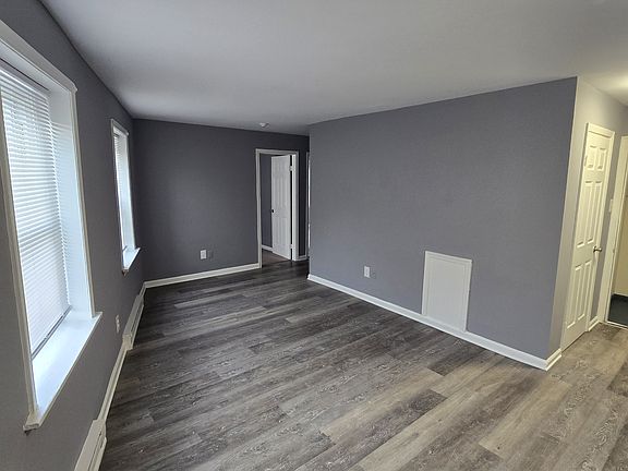 4th image of 902 Keystone Rd #B