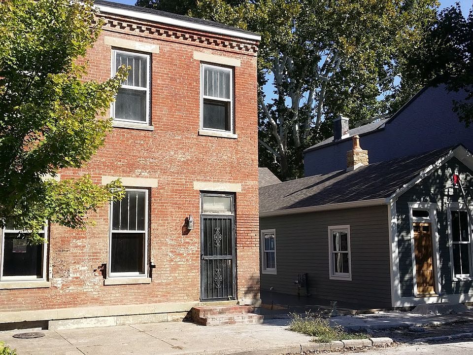 Federalist style front.