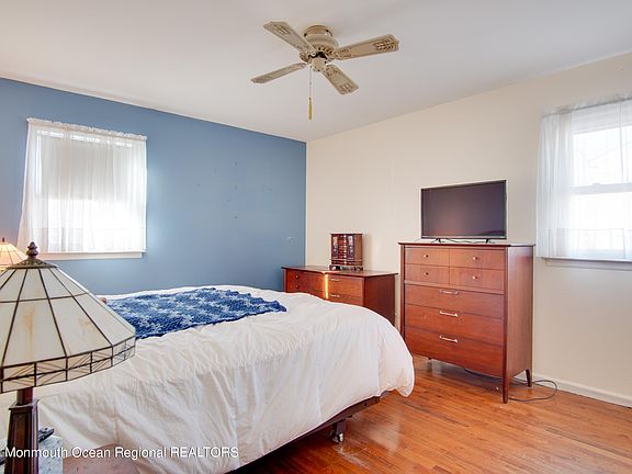 5th image of 1105 Parkview Lane