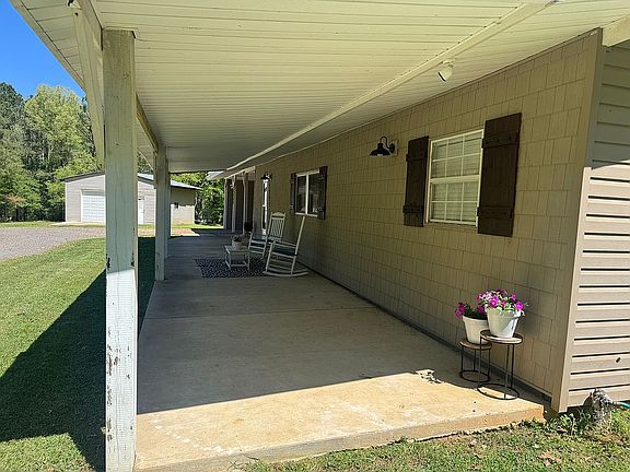 3rd image of 1180 W Parks Rd