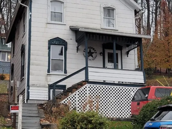 1320 Cameron Ave, Tyrone, PA 16686