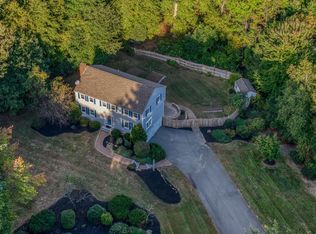 41 Quincy Dr, Bedford, NH 03110