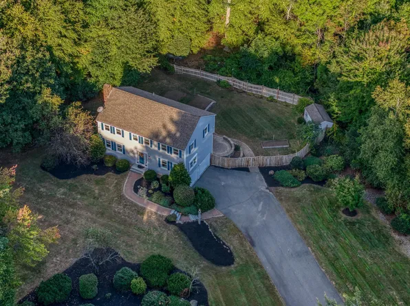 41 Quincy Drive, Bedford, NH 03110