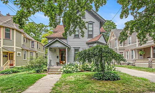 339 Paris Ave SE #3 Photo 1