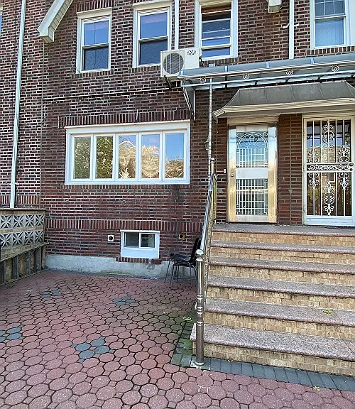 66-60 Booth St #PENTHOUSE — Photo 1