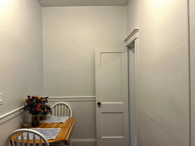 39 Glenville Ave #3 — Photo 10