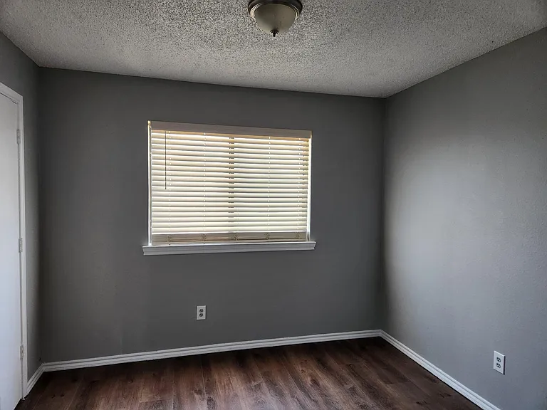 2816 Rutgers Cir — Photo 8