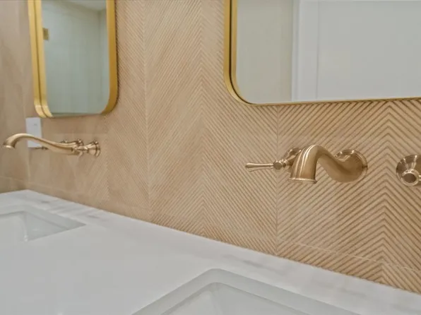 2729 Bedford Avenue image 19 of 33