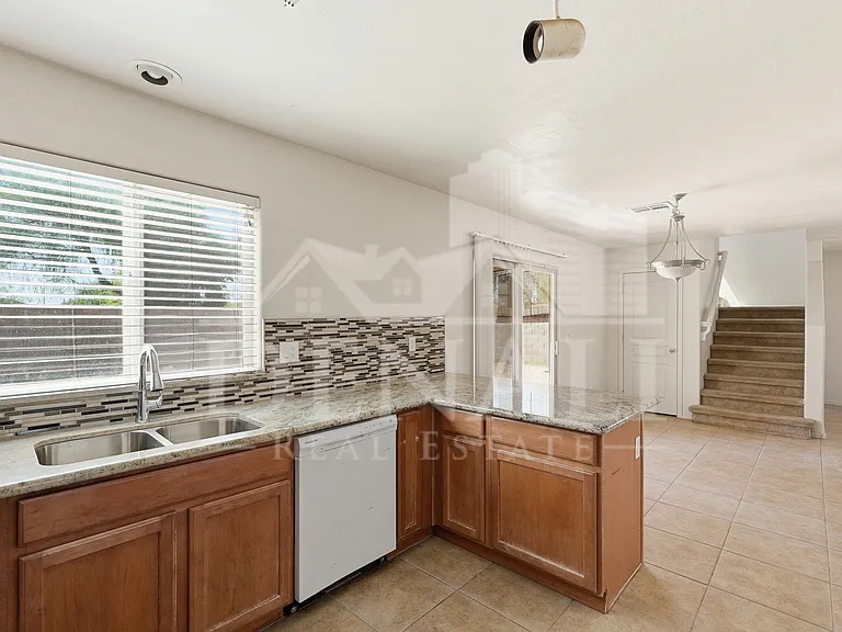 21939 W Cocopah St — Photo 13