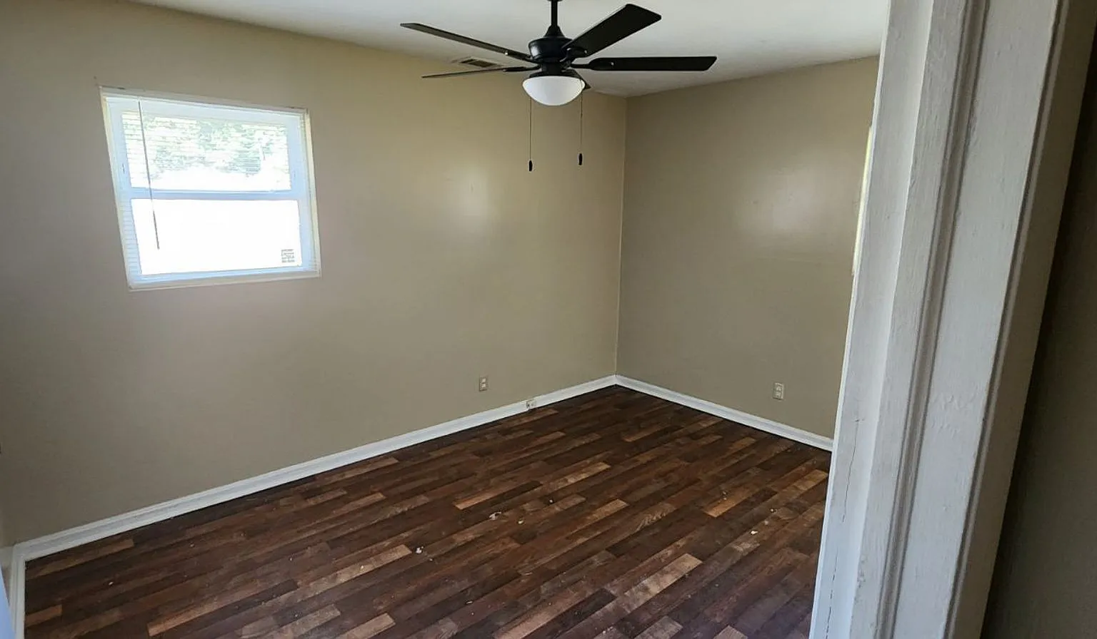 1809 Cheryl dr is a 4/2 Cute house new floors and paint near Ft Gordon — Photo 4