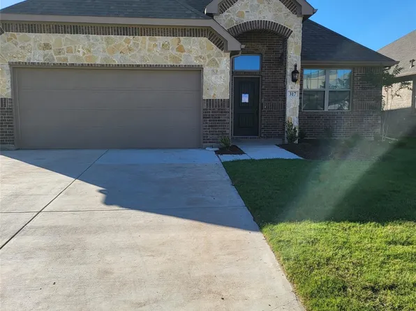 317 Saltmeadow, Red Oak, TX 75154