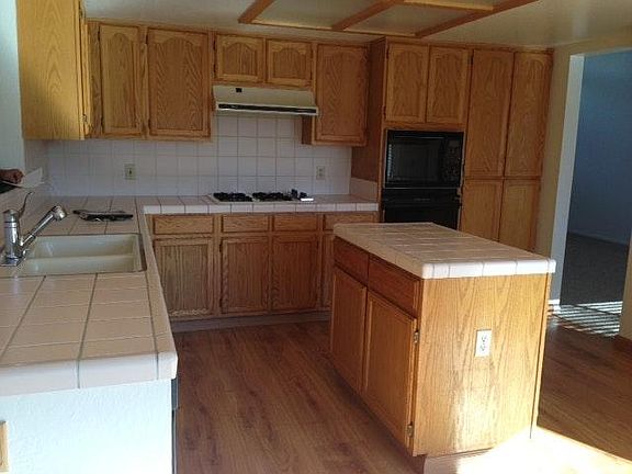 kitchen leading to the dining room