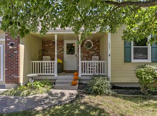 809 Foxtail Dr, Grain Valley, MO 64029