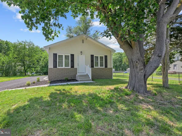 4652 Summit Bridge Rd, Middletown, DE 19709