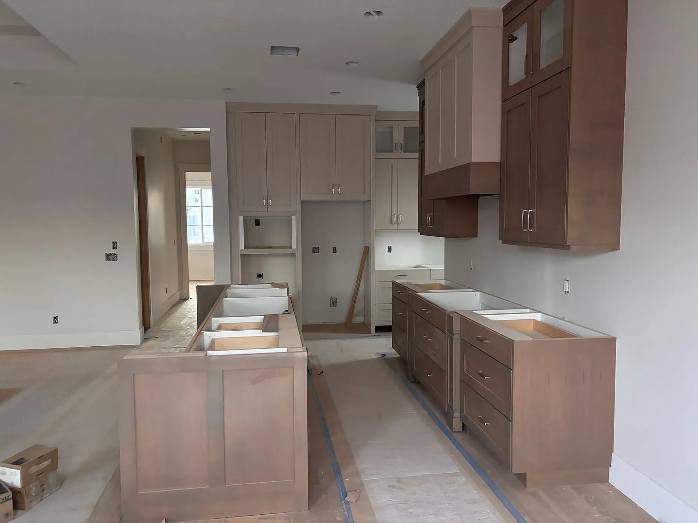 Beautiful 4 bed 3 bath home in Coral Canyon — Photo 3