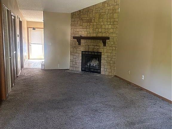 4th image of 8213 NW Mace Rd