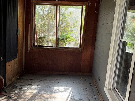 3rd image of 138 Park St