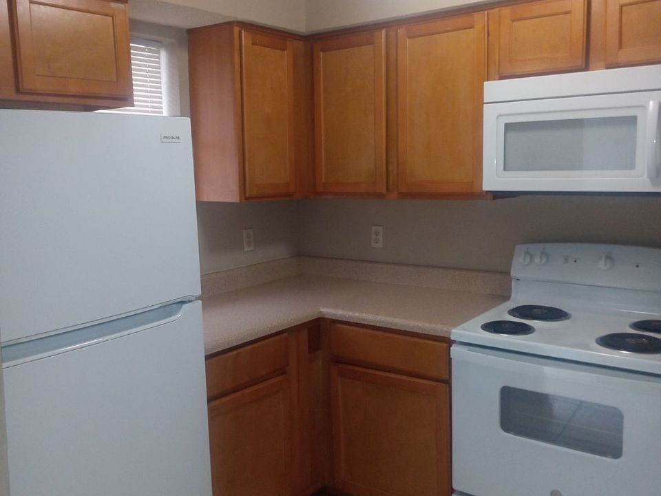 1st image of 10700 Roger Dr #1