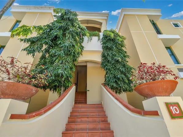 1005 El Dorado Clb, Vega Alta, PR 00692