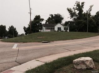 302 Lee Ave, Festus, MO 63028