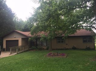 1451 E Grand Ave, Carbondale, IL 62902