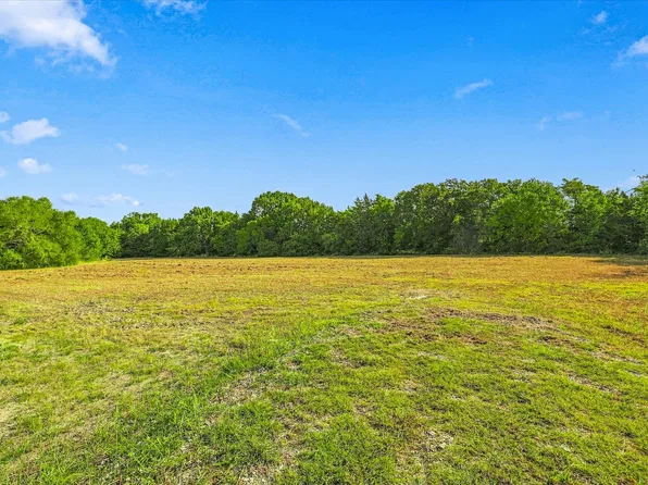 5329 Fm 121, Van Alstyne, TX 75495