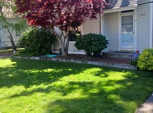 413 NW C St UNIT 2-P206, Grants Pass, OR 97526