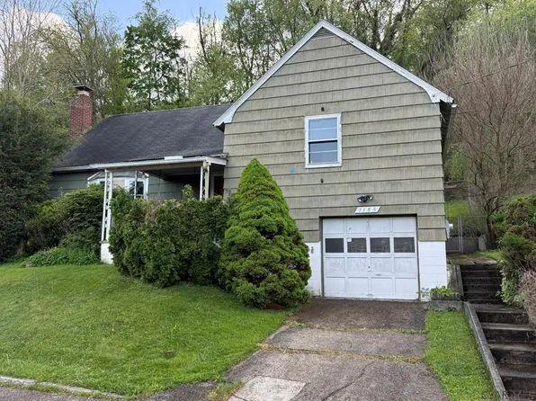 1155 Elizabeth Ct, Johnstown, PA 15905