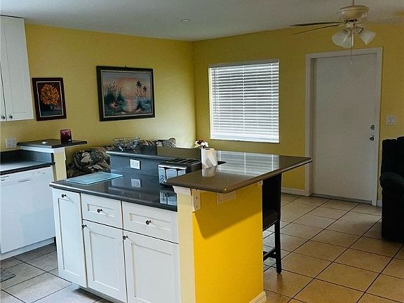 5th image of 97 Spring Lake Dr