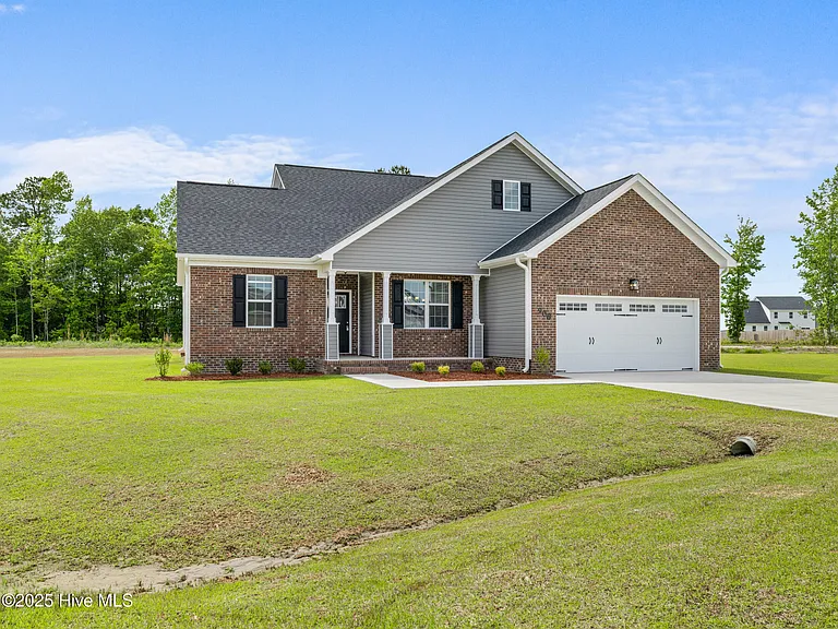 908 Freewoods Ct — Photo 2