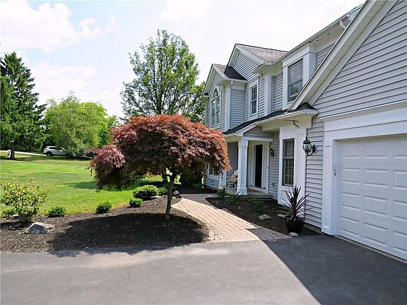 5th image of 19 Park View Dr