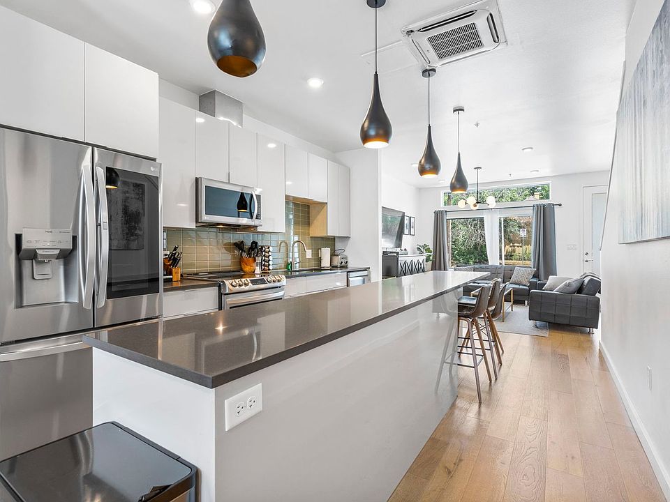 1st image of 1701 E Martin Luther King Blvd #105
