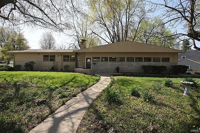 10 Briarcliffe Dr photo 1