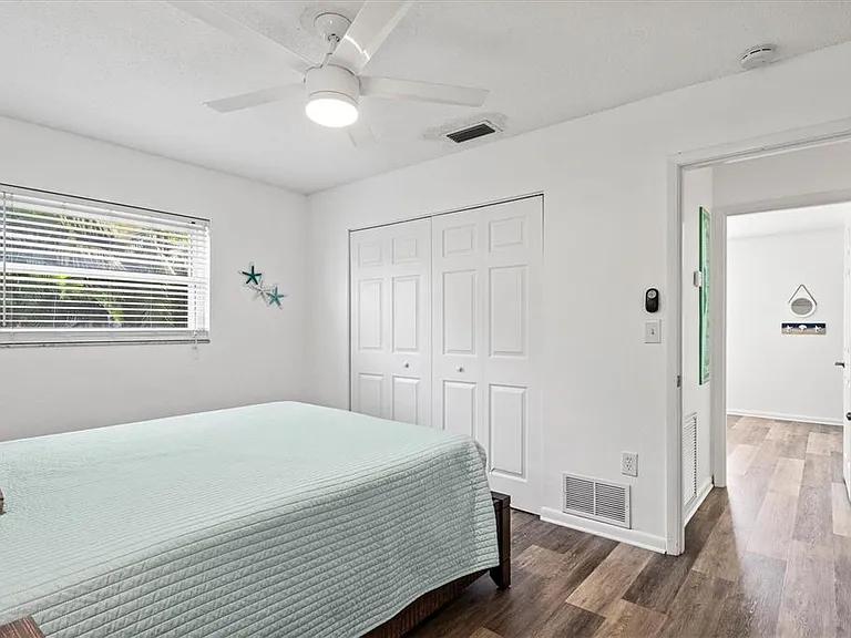 2572 Jefferson Cir — Photo 27