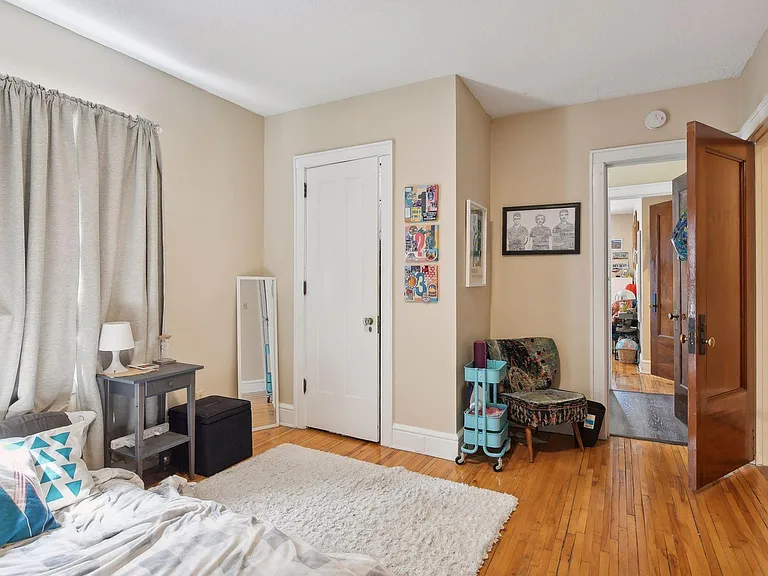1936 Fremont Ave S #1 — Photo 1