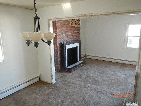 4th image of 107 Island Pkwy