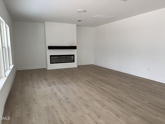 5th image of 912 Fetching Pl #343