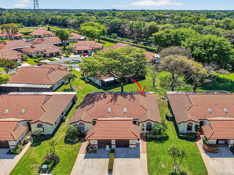 10938 Roebelini Palm Ct #B — Photo 29