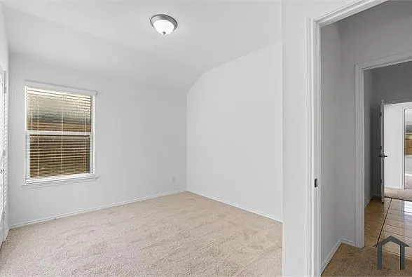 4013 Winter Springs Dr — Photo 11