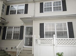 35 Geo Ct, Staten Island, NY 10304