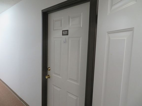 3rd image of 3515 Cornelius Dr APT 101