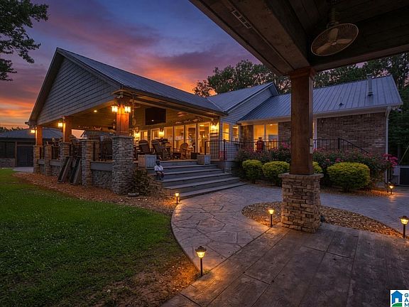 3rd image of 518 Coves Point Dr