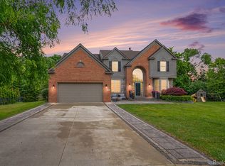 4575 Northridge Ct, West Bloomfield, MI 48323